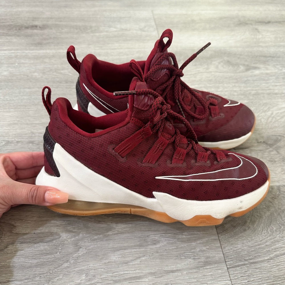 Nike Lebron 13 sneakers